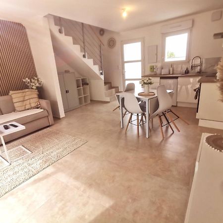 돌 Magnifique Duplex Neuf Parking Et Terrasse 아파트 외부 사진