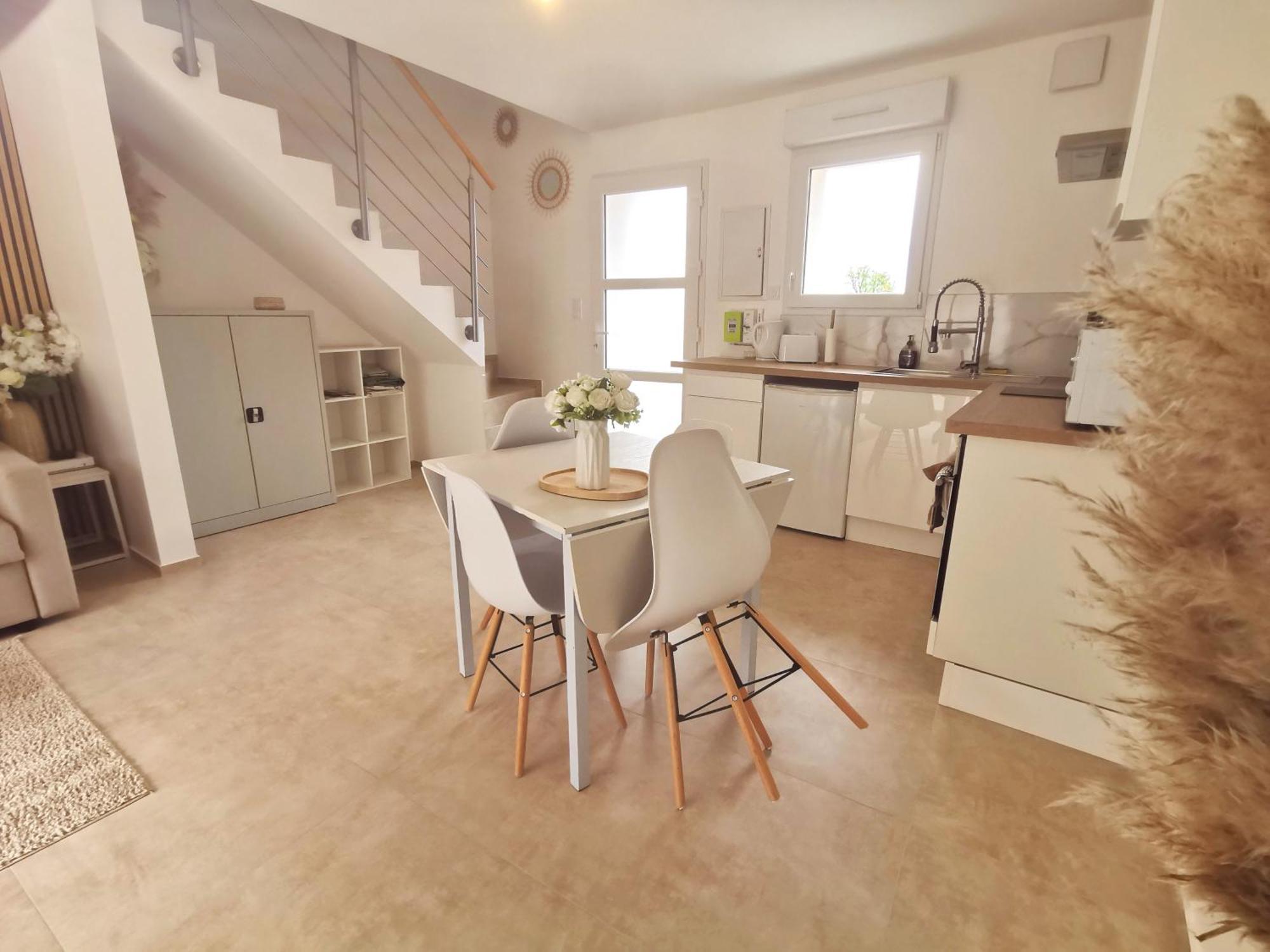 돌 Magnifique Duplex Neuf Parking Et Terrasse 아파트 외부 사진